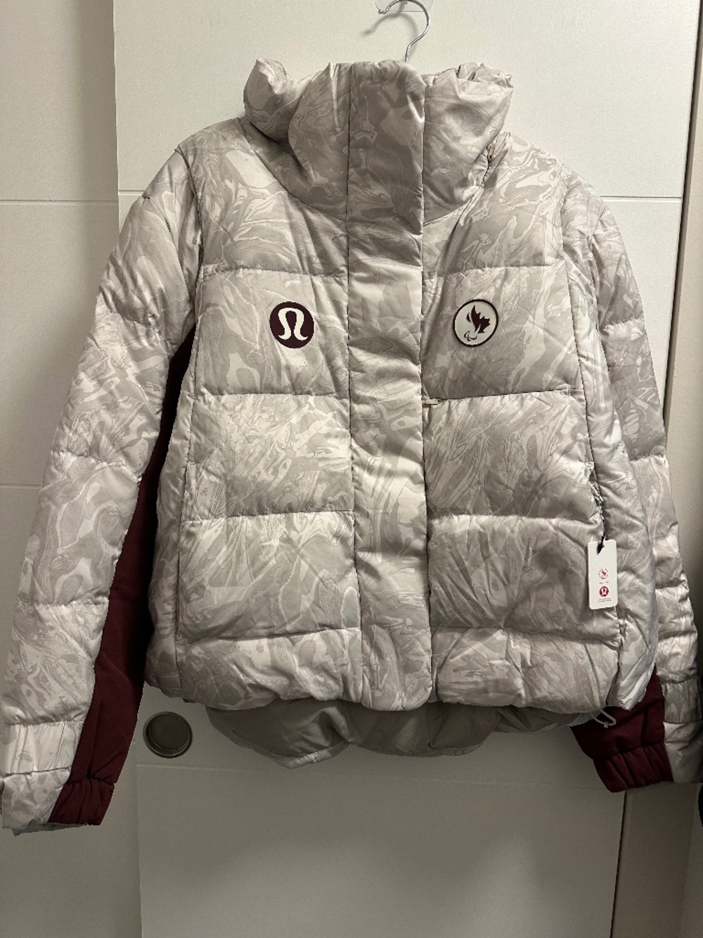 NWT Lululemon Athletica Light Gray Marbled Puffer Team Canada Jacket 🇨🇦🥇